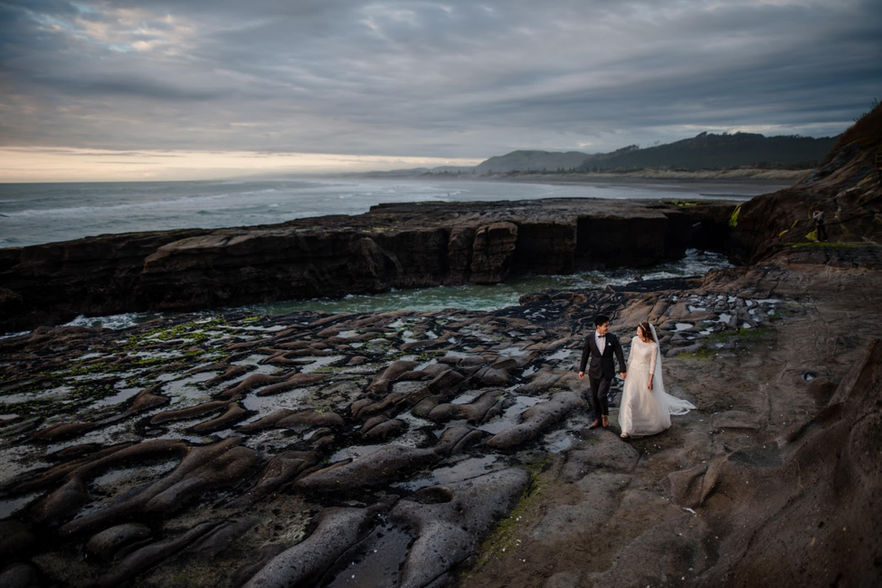 muriwai, best, engagement, shoot, locations, auckland, new zealand, couples, photography